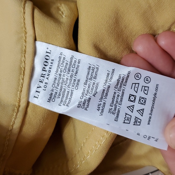 Liverpool utility short-sz 8/29 💛 NWT-SFH 🤩 FAST SHIPPER*Cool,comfy, versatile - Picture 8 of 11